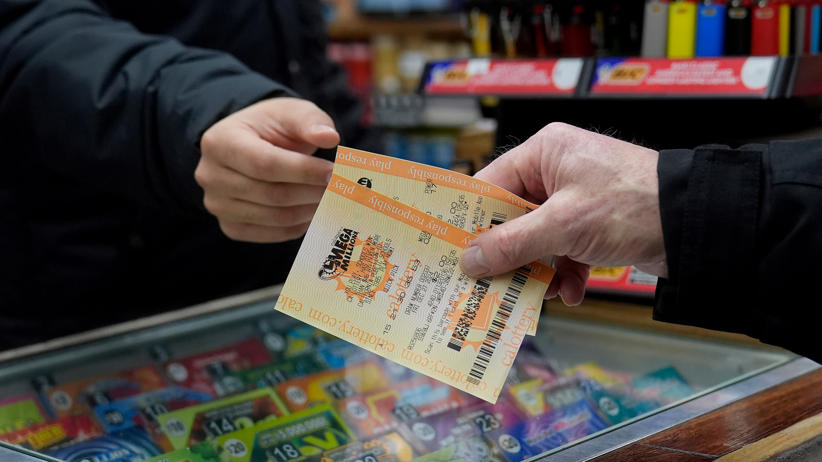 Sorteo Mega Millions: Billete ganador del premio de .22 billones de dólares es vendido en Cottonwood, California Sorteo Mega Millions: Billete ganador del premio de .22 billones de dólares es vendido en Cottonwood, California