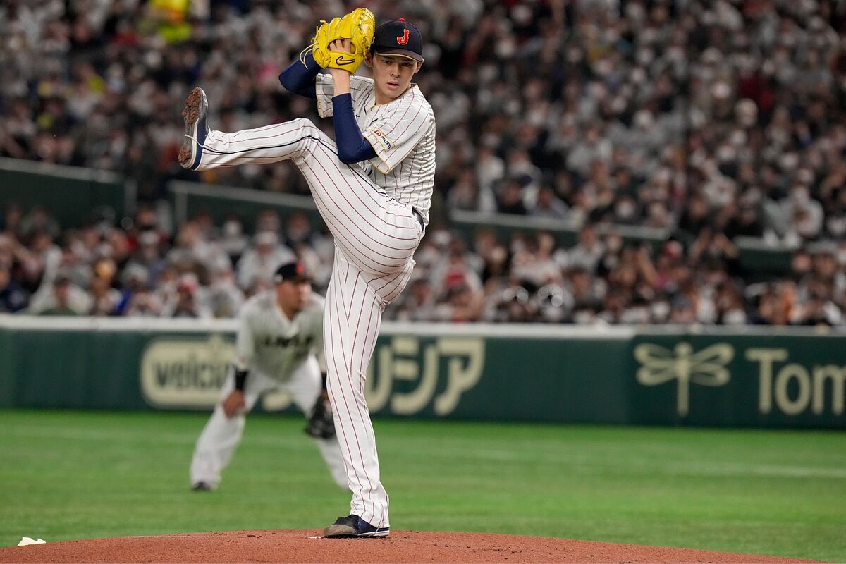 Roki Sasaki regresa a Japón mientras 20 equipos de la MLB buscan contratar al fenómeno del montículo Roki Sasaki regresa a Japón mientras 20 equipos de la MLB buscan contratar al fenómeno del montículo