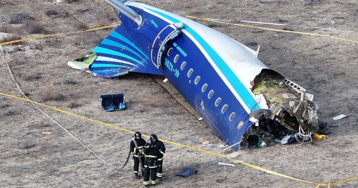 Ucrania acusó a Rusia de derribar el avión civil en Kazajistán: hay 38 muertos Ucrania acusó a Rusia de derribar el avión civil en Kazajistán: hay 38 muertos