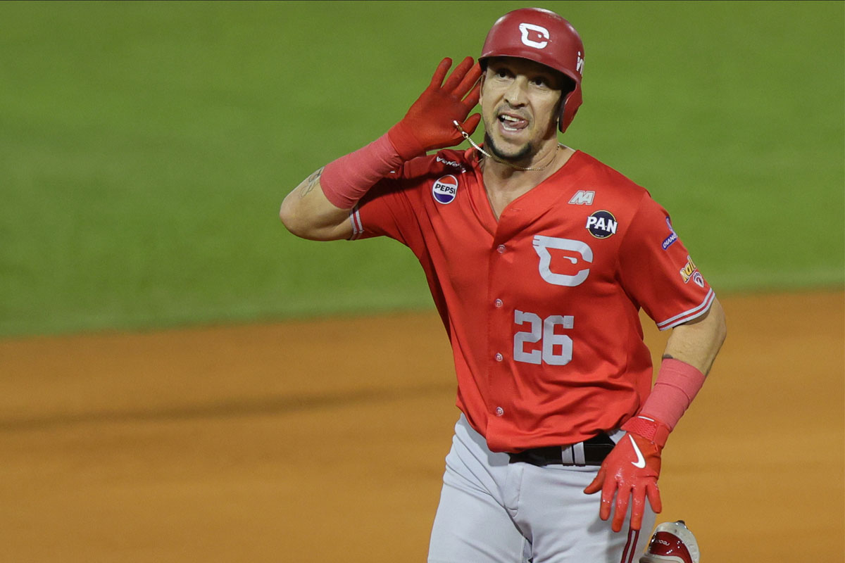Un cuadrangular de Hernán Pérez mantuvo el invicto de Cardenales Un cuadrangular de Hernán Pérez mantuvo el invicto de Cardenales