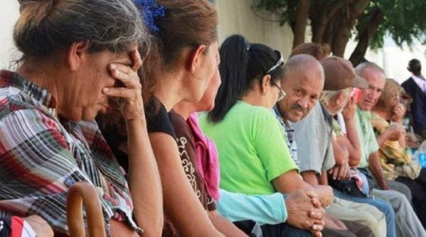 Qué pasa con el bono Guerra Económica: el reclamo de los pensionados del IVSS Qué pasa con el bono Guerra Económica: el reclamo de los pensionados del IVSS