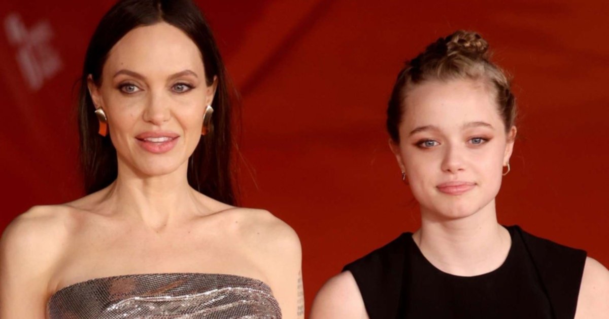 3 fotos de la mamá de Angelina Jolie que muestran el parecido con su nieta 3 fotos de la mamá de Angelina Jolie que muestran el parecido con su nieta