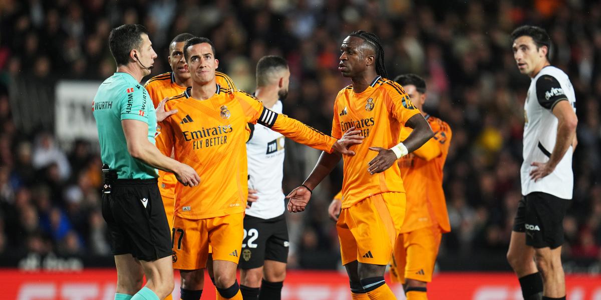 Esto es lo que dice el acta del Valencia-Madrid sobre la expulsión de Vinicius y su posible sanción Esto es lo que dice el acta del Valencia-Madrid sobre la expulsión de Vinicius y su posible sanción