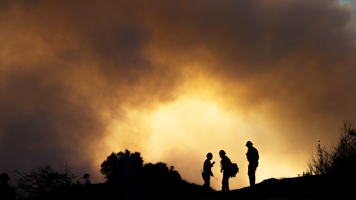Los incendios de Los Ángeles dejan ya 24 muertos con los bomberos en vilo por los fuertes vientos Los incendios de Los Ángeles dejan ya 24 muertos con los bomberos en vilo por los fuertes vientos
