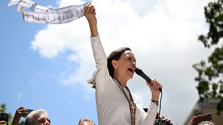 María Corina llama a prepararse para el 10 de enero en emotivo mensaje de fin de año: “En enero nos vemos en las calles” María Corina llama a prepararse para el 10 de enero en emotivo mensaje de fin de año: “En enero nos vemos en las calles”