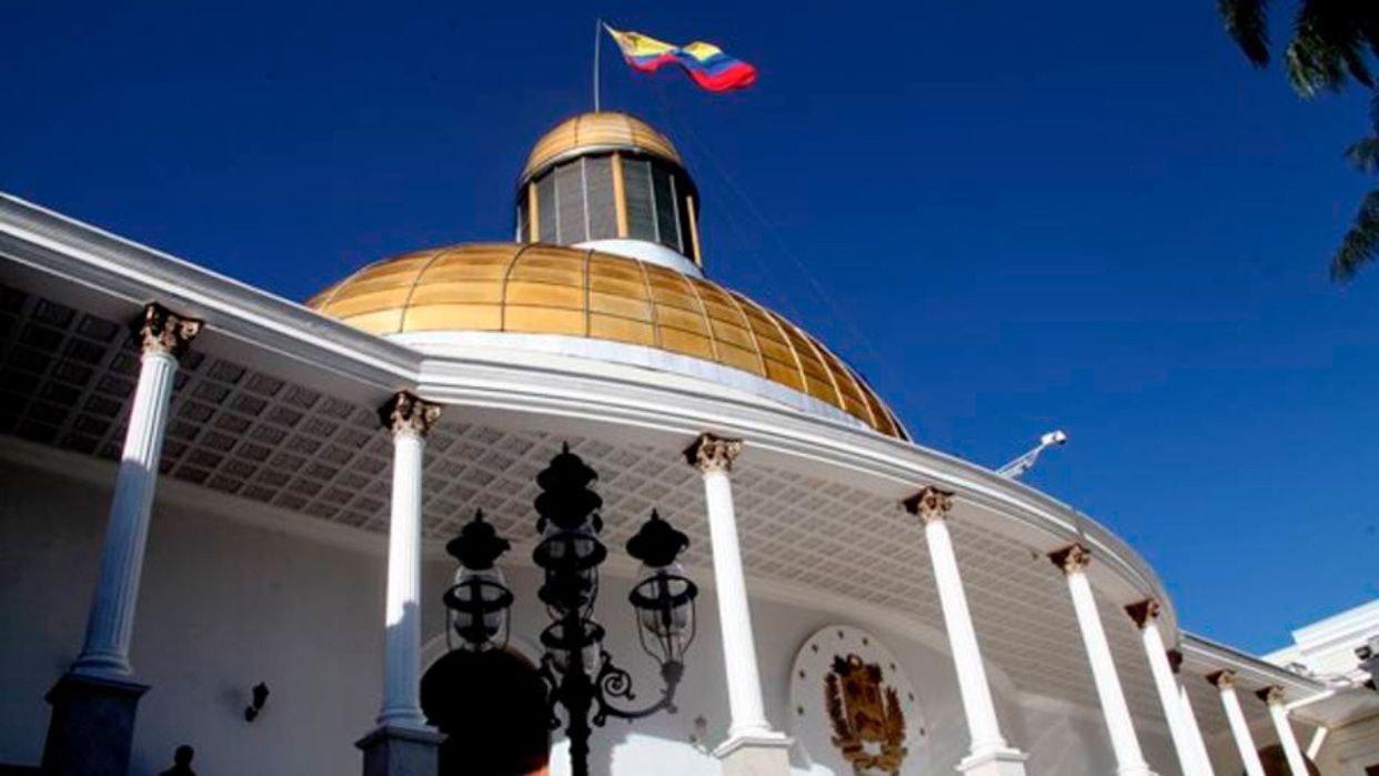 Asamblea Nacional instala este domingo su nuevo período legislativo Asamblea Nacional instala este domingo su nuevo período legislativo
