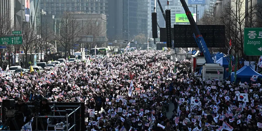 La resistencia a la detención del presidente Yoon fractura a Corea del Sur
