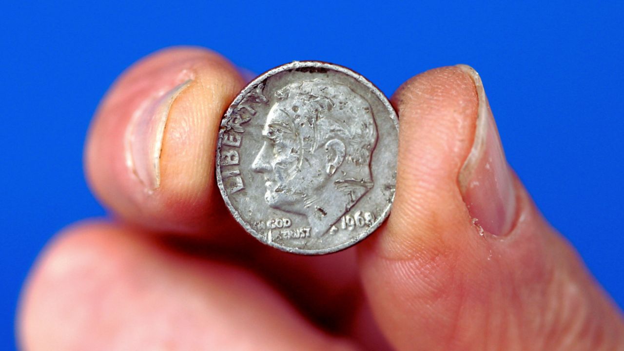 Ofrecen más de 2 millones de dólares por estas 2 extrañas monedas estadounidenses Ofrecen más de 2 millones de dólares por estas 2 extrañas monedas estadounidenses