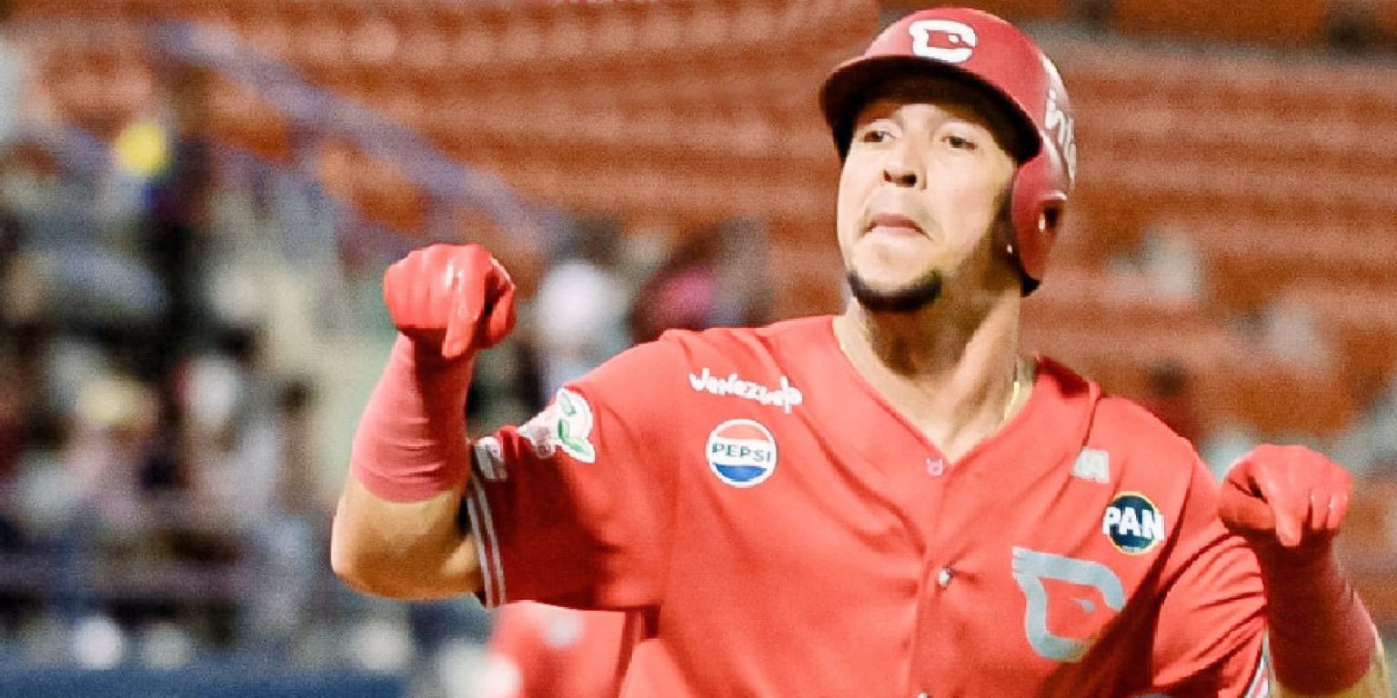 Cardenales mantienen el invicto en el Round Robin de la LVBP Cardenales mantienen el invicto en el Round Robin de la LVBP