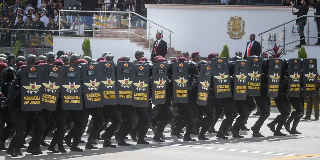 Las deserciones en el Ejército bolivariano debilitan a Maduro Las deserciones en el Ejército bolivariano debilitan a Maduro